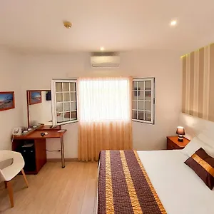 Formosa Al-estabelecimento De Hospedagem,quartos-rooms Affittacamere Monte Gordo