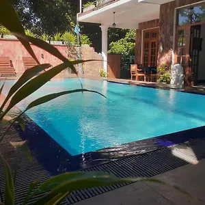 Veraima 3*, Kandy Šrí Lanka